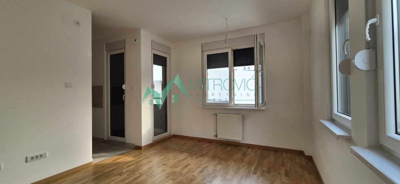 Novi Sad, Telep - Nov, neuseljavan jednoiposoban stan 