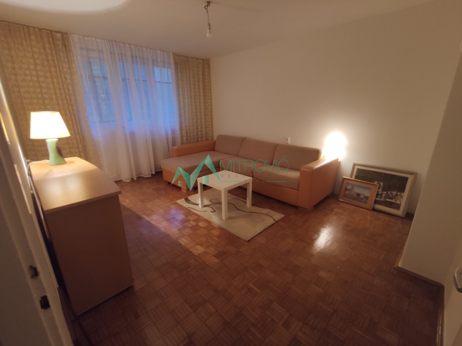 Novi Sad, Detelinara - Dvosoban stan 54m2  