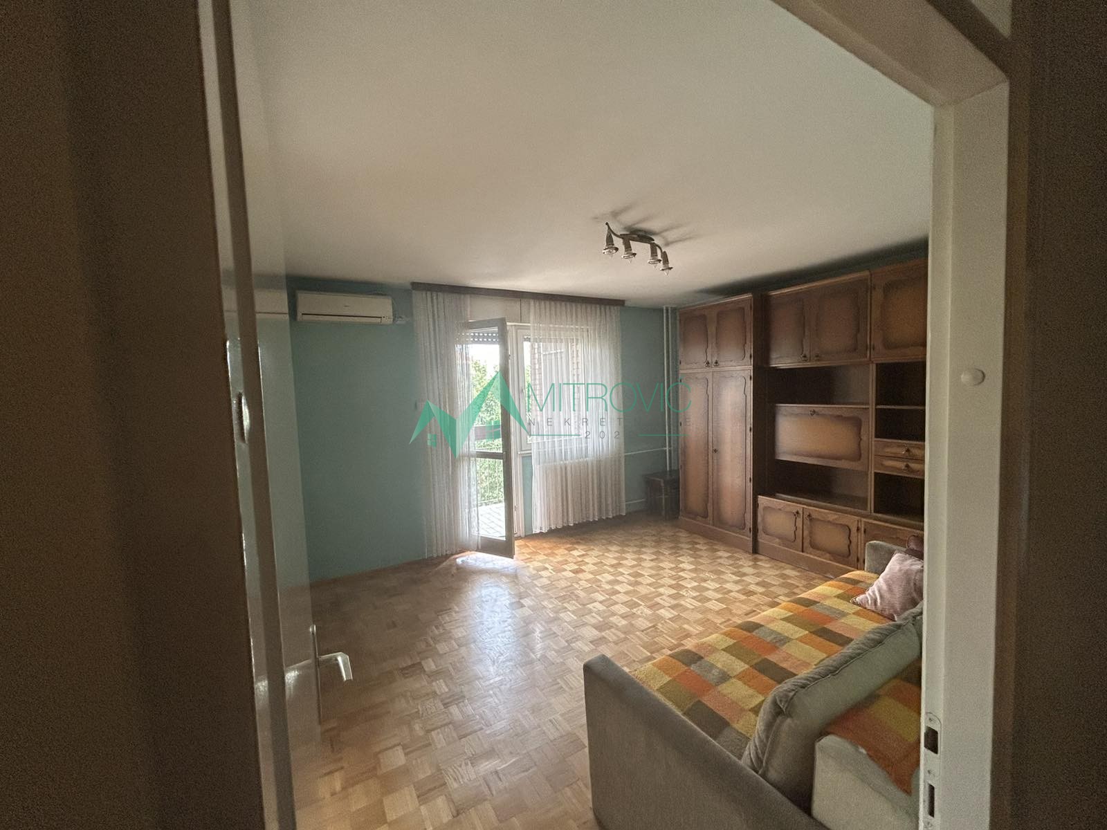 Novi Sad, Bulevar Oslobođenja - Četvorosoban stan na atraktivnoj lokaciji 