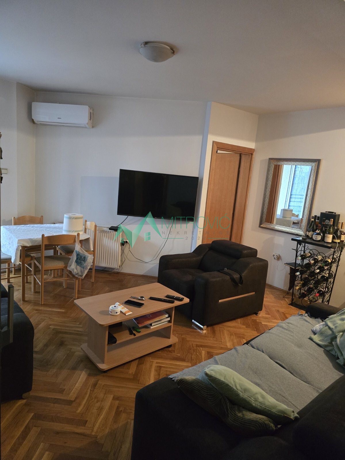 NOVI SAD, SOCIJALNO 