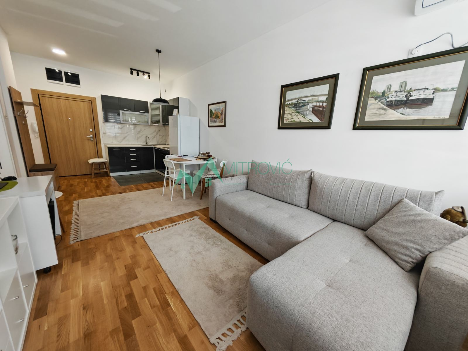 Telep, 42m2. Nov dvosoban stan sa nameštajem! 