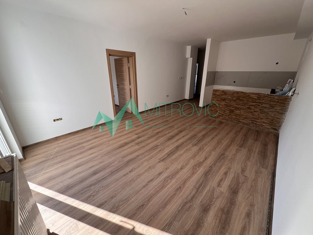 Novi Sad, Telep-Adice. RENOVIRAN DVOSOBAN STAN VRLO KOMFORAN!  