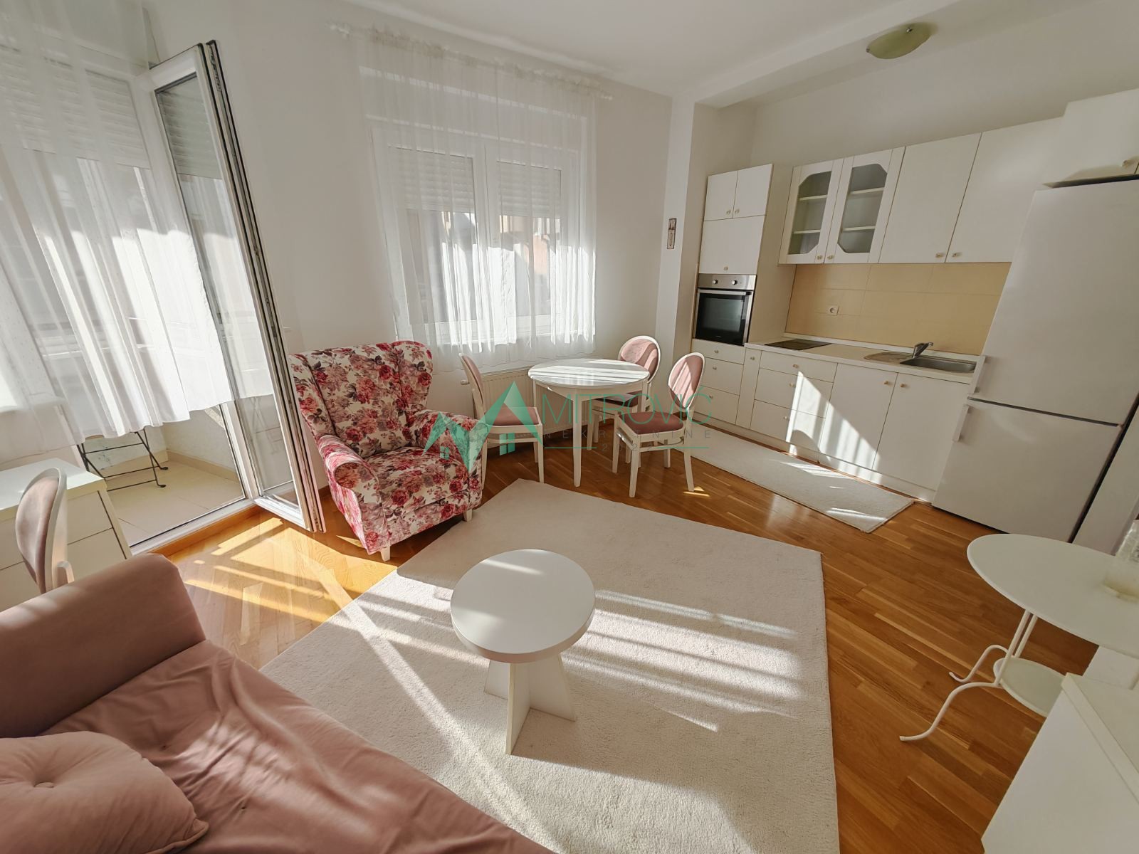 Grbavica, 34m2. Odličan jednoiposoban stan. 