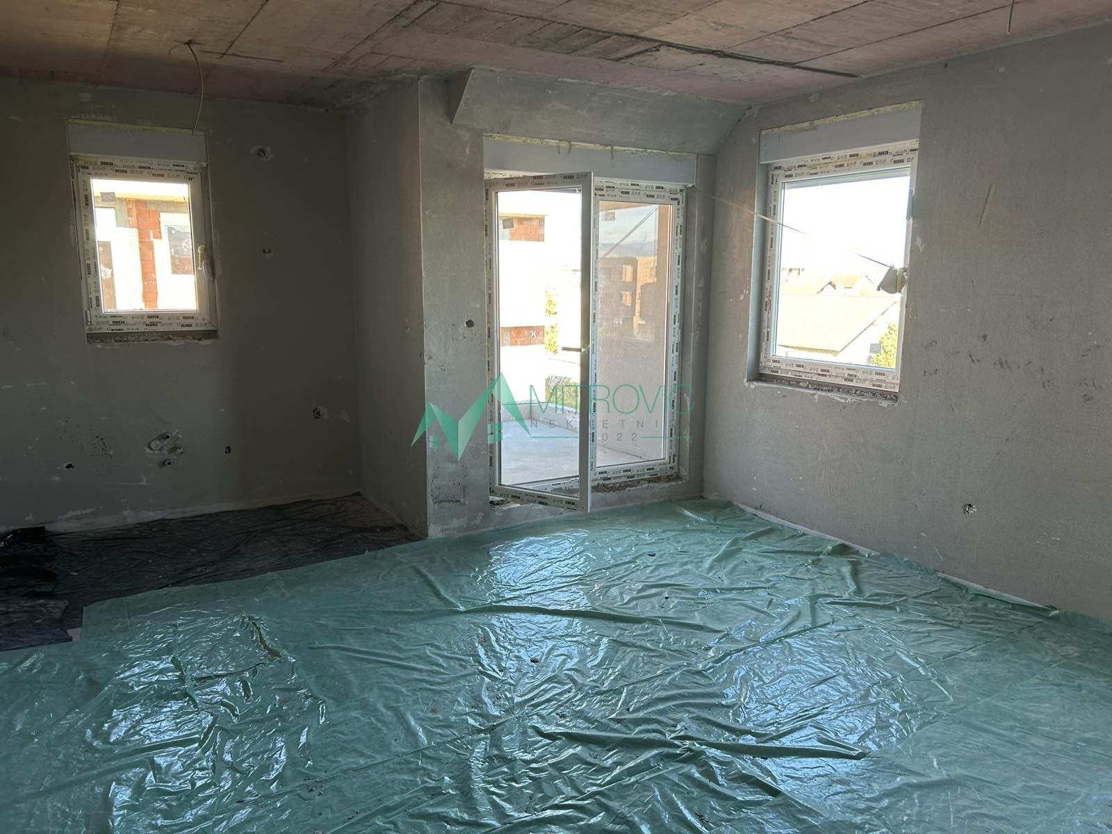 Adice — Troiposoban stan -povučeni sprat, 82m², novogradnja 