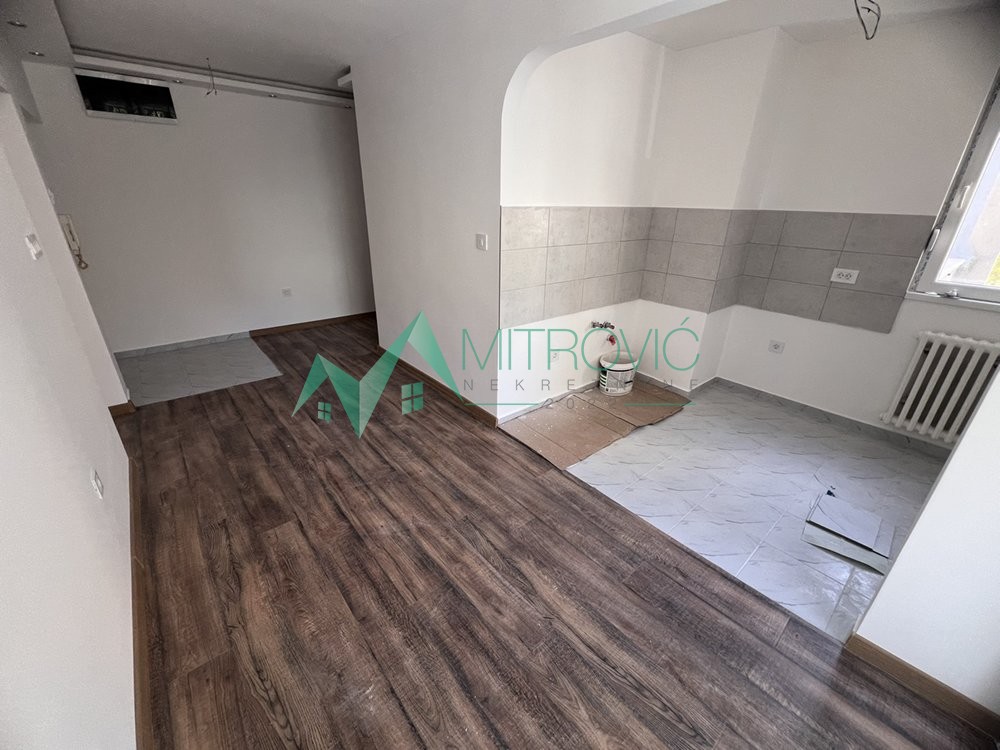 Novi Sad, Nova Detelinara - Kompletno renoviran dvoiposoban stan, 58 m2 