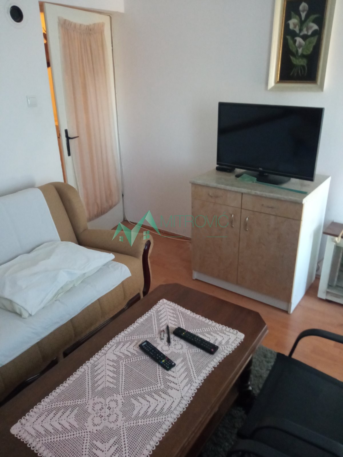 PRODAJE SE DVOSOBAN STAN – TEMERIN