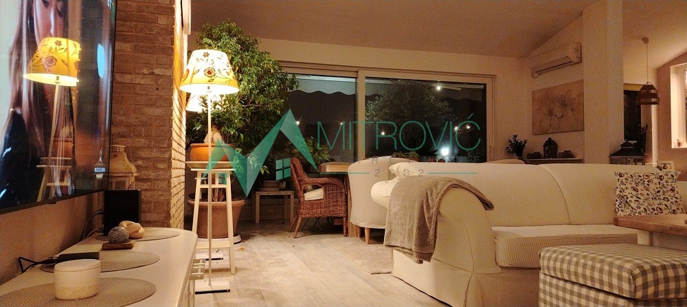 Luksuzan petosoban stan – Grbavica