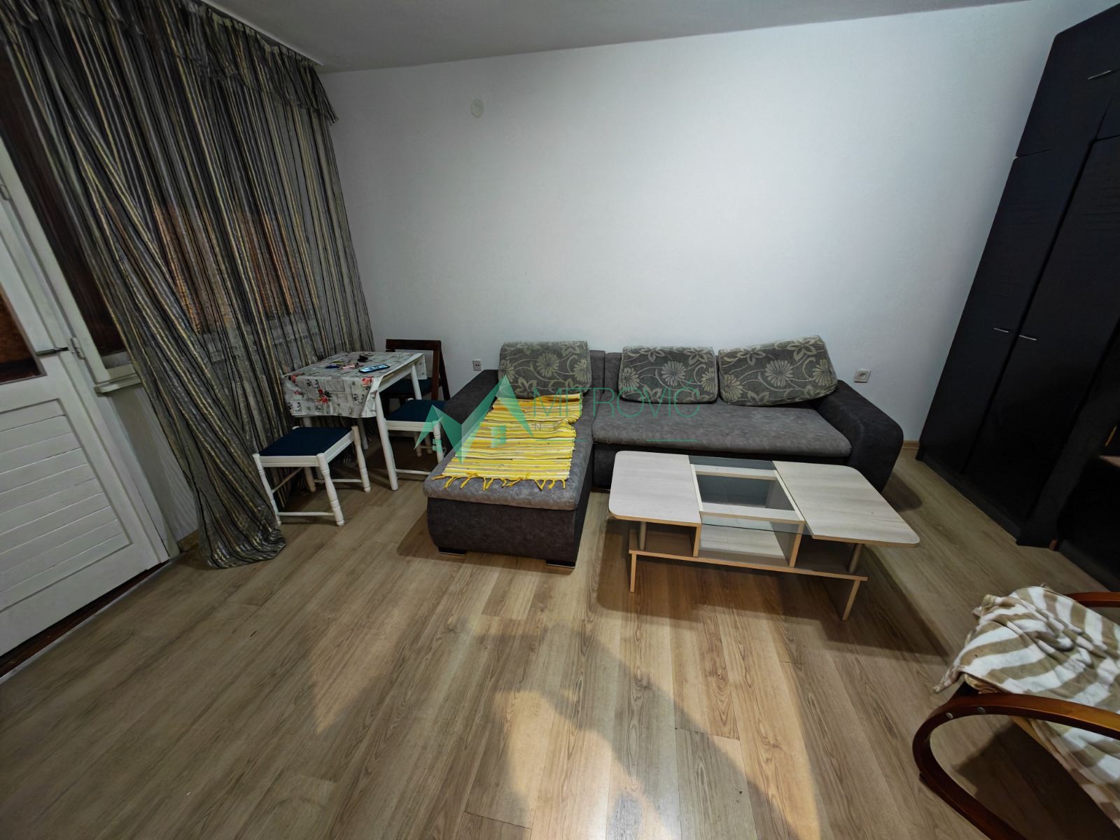 Sajam/Banatić, 45m2. Dvosoban stan.