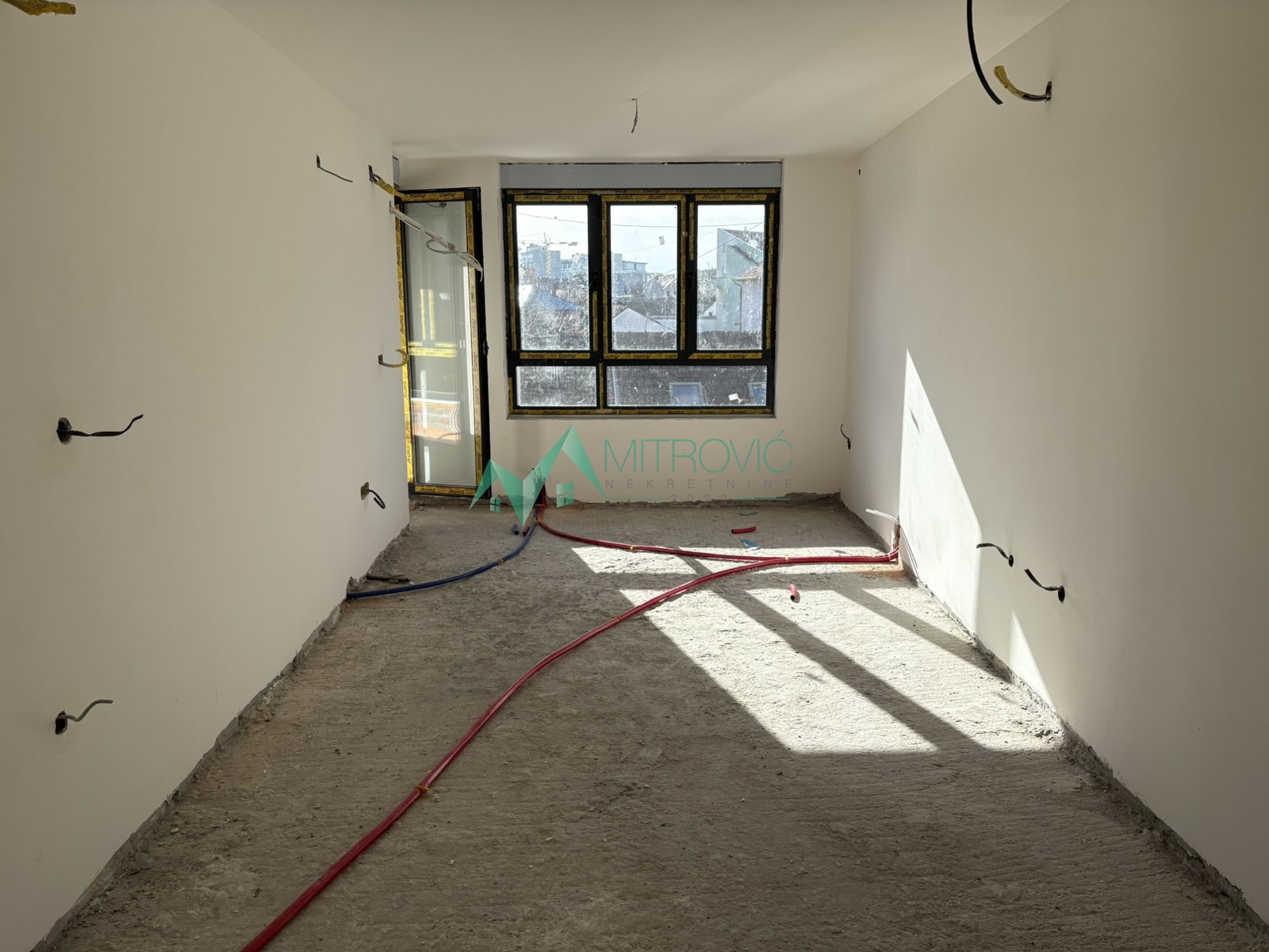 Dvosoban stan na Salajci-45m2