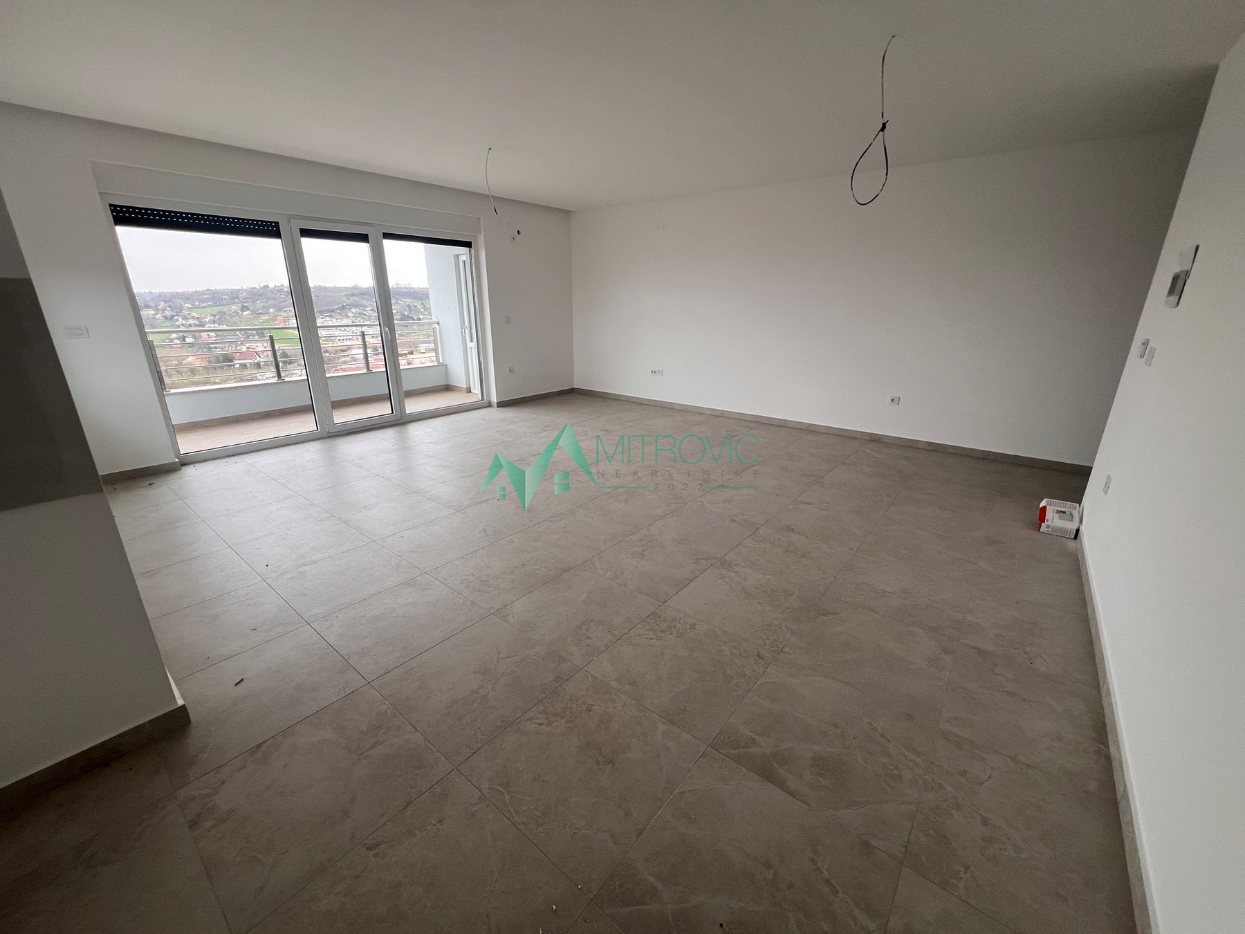 Odličan nov četvorosoban u urbanoj vili na ekskluzivnoj lokaciji 