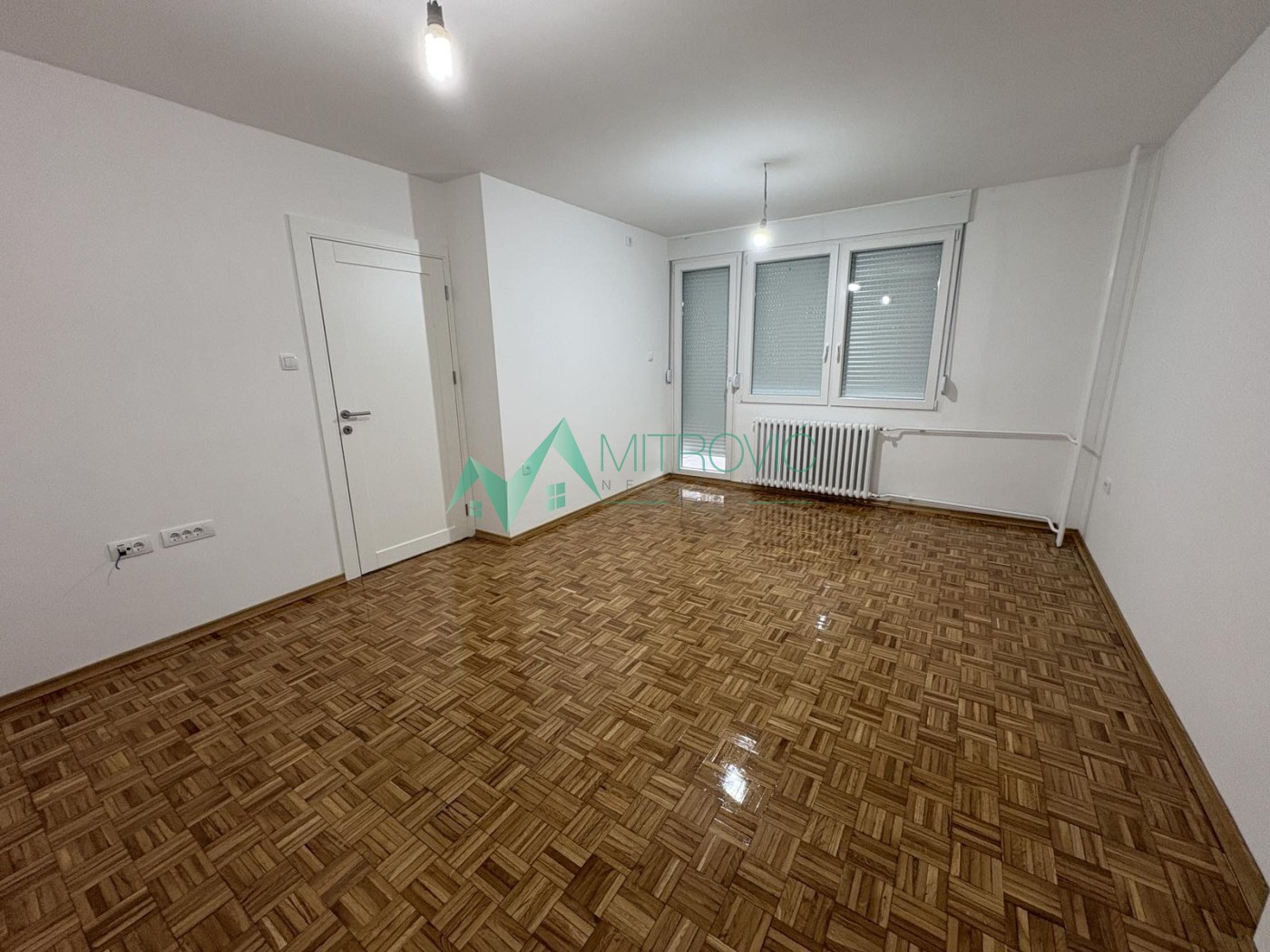 Kompletno renoviran dvoiposoban stan-Liman IV – retko u ponudi 