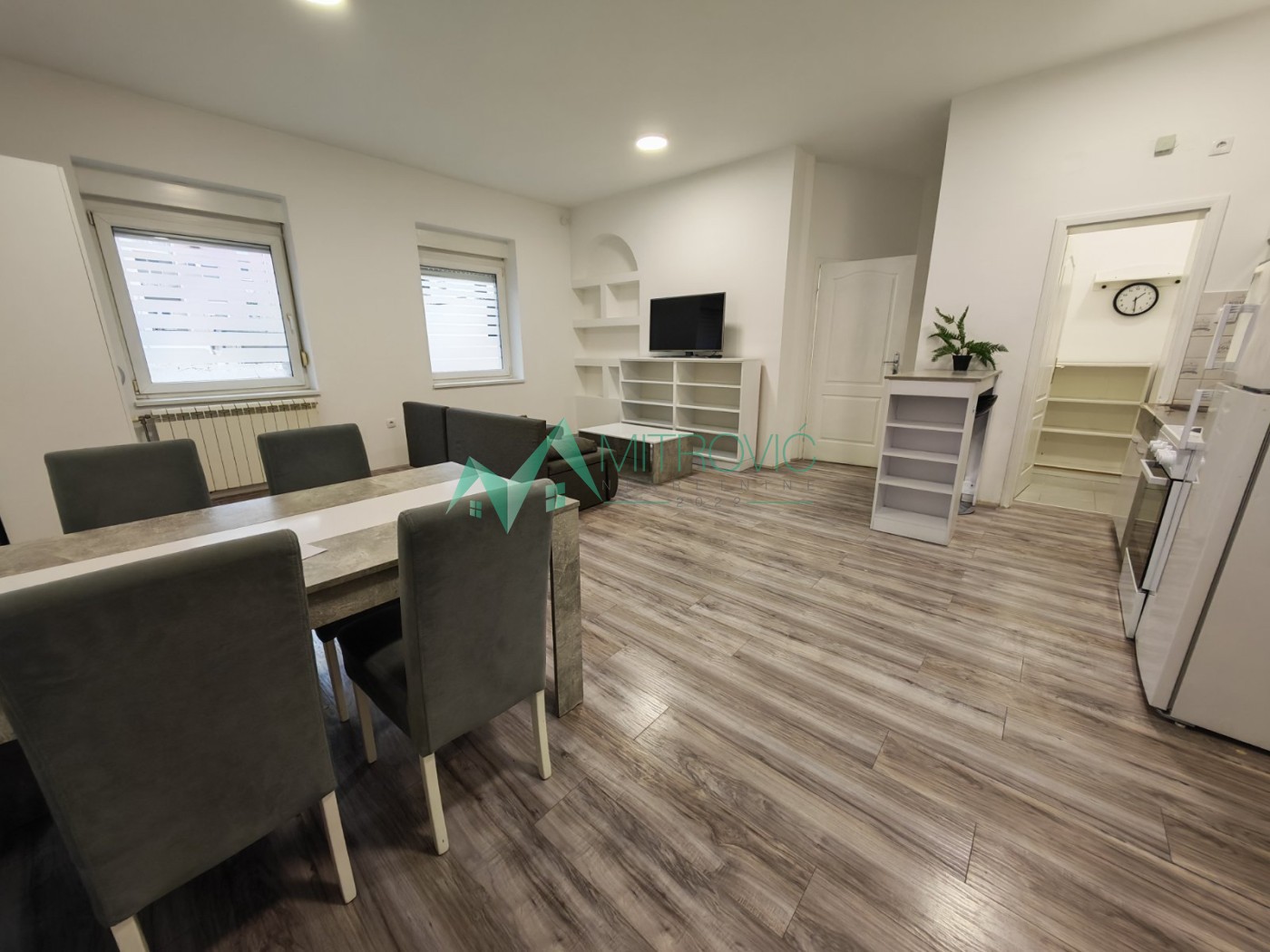 Bulevar, 71m2. Trosoban stan.