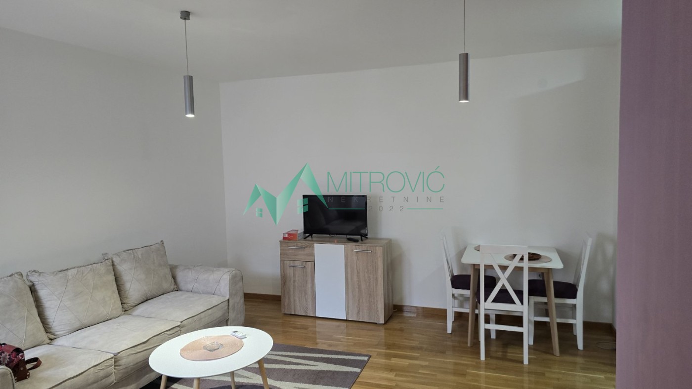 Jednoiposoban stan 40m2 - Telep 