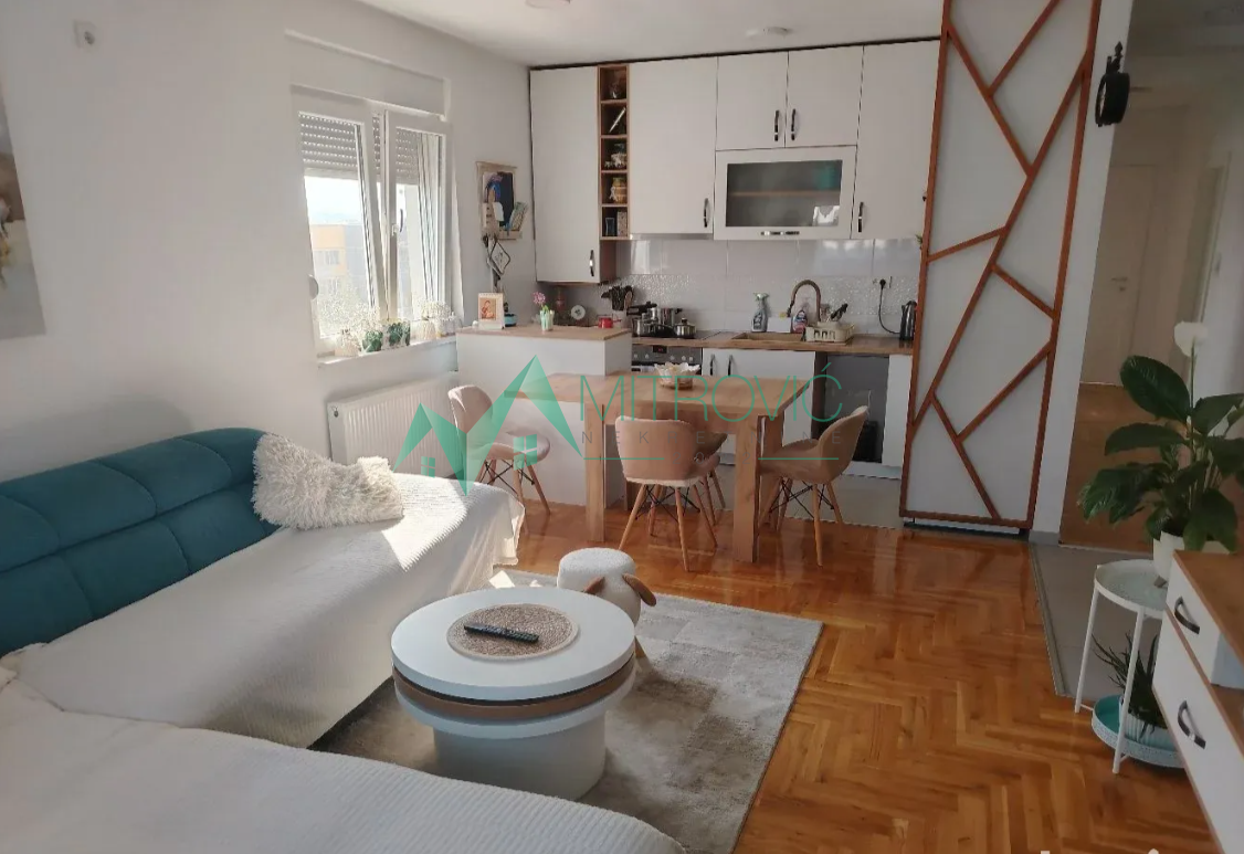 Fantastičan troiposoban stan (73m²) – Vidovdansko naselje 