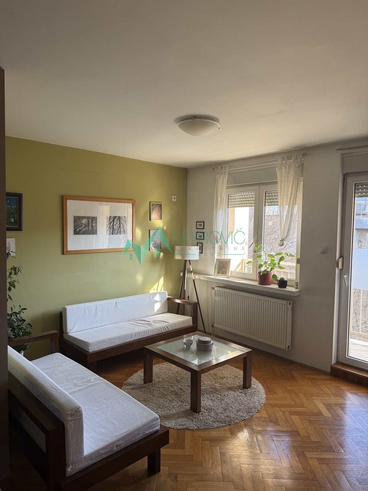 Troiposoban vrlo funkcionalan Troiposoban, duplex stan, 77m2, Miše Dimitrijevića. (šifra: 1004536)