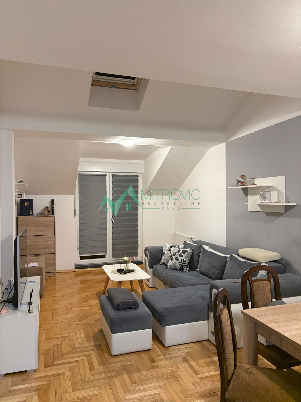 ADICE – DVOSOBAN STAN 44 m² + TERASA | NAMEŠTEN | KREDIT ZA MLADE (šifra: 1004616) 
