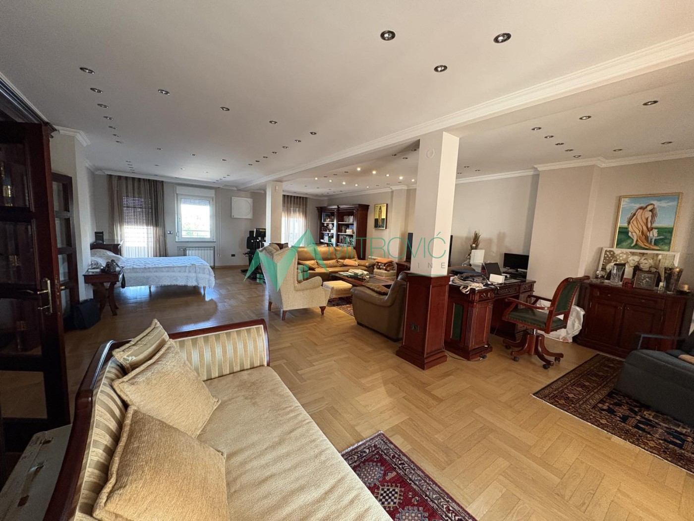 DUPLEKS U CENTRU GRADA – 266 m²