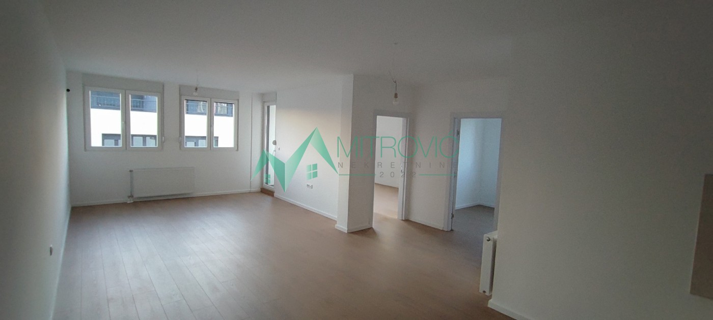 ČETVOROSOBAN STAN 79M2 | GRATIS PARKING MESTO | ALIBEGOVAC (ID: 1004821)