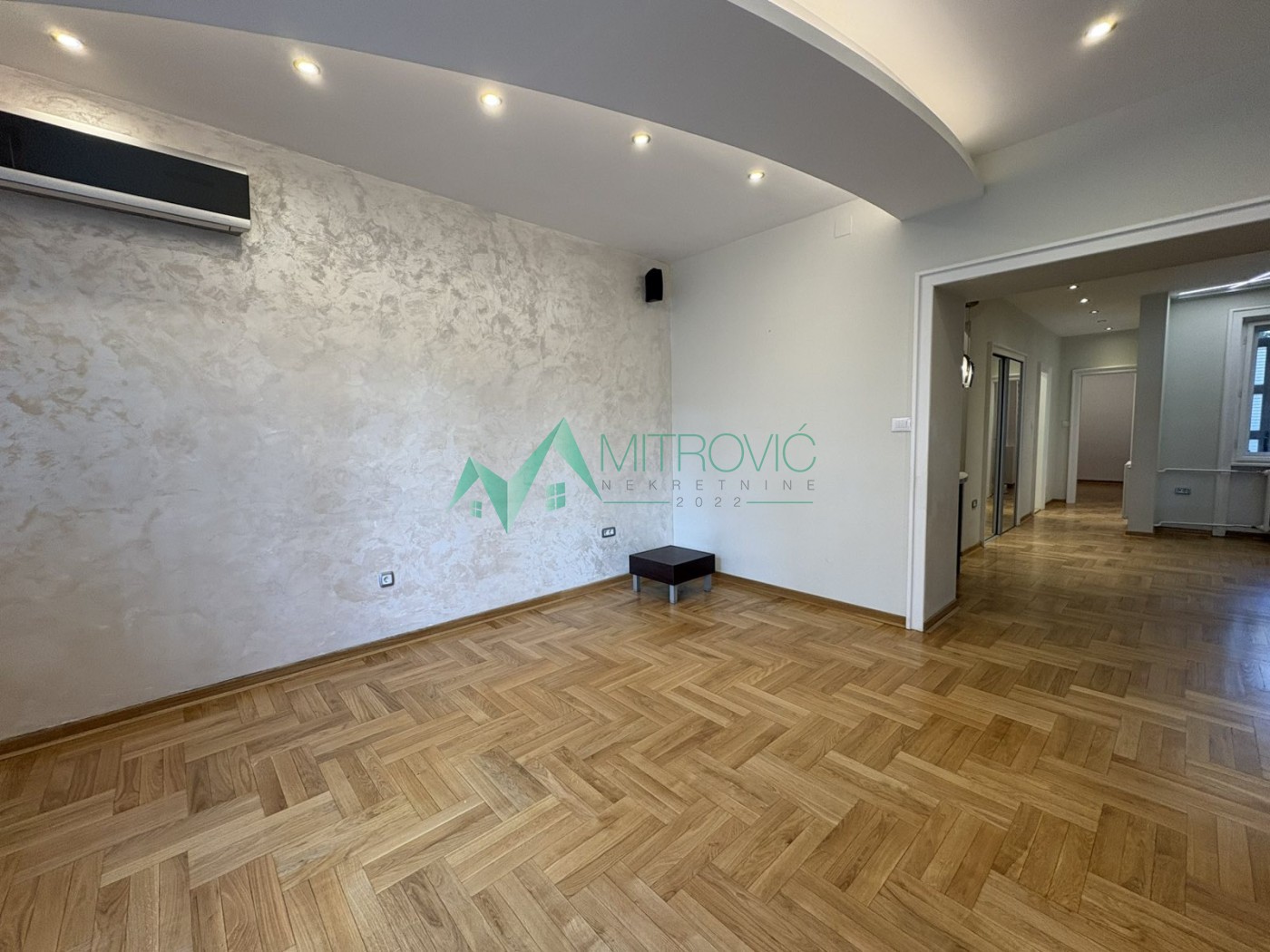 Trosoban stan u Centru grada - 79 m² (Šifra: 1004872) 