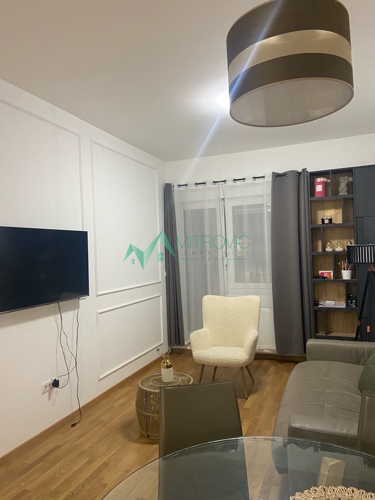 Gallery image